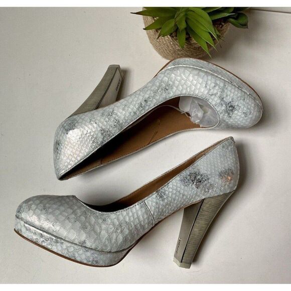 DKNY Coletta Silver Metallic Platform Heels Snakeskin Leather NWOB Size 9 - Picture 7 of 13